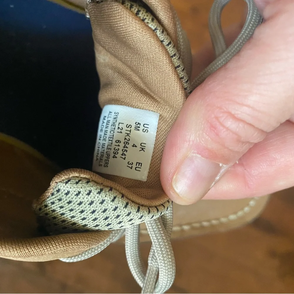 Boys Sperry fairway plush wave sneaker, dress shoes tan brown size 5 - Picture 3 of 4